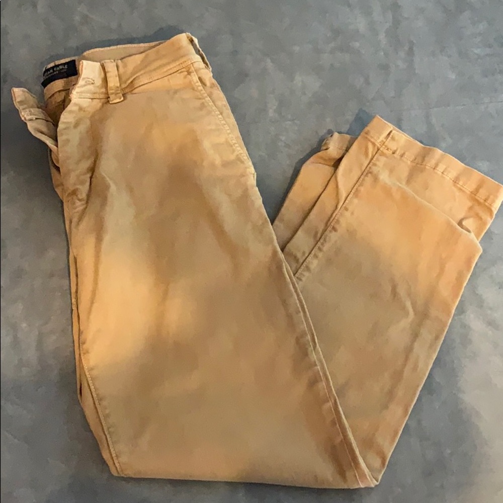 AE khaki pants 🩳
